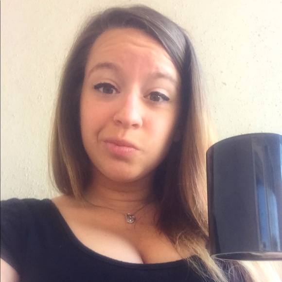 Meet your Posher, Haley - Picture 1 of 1